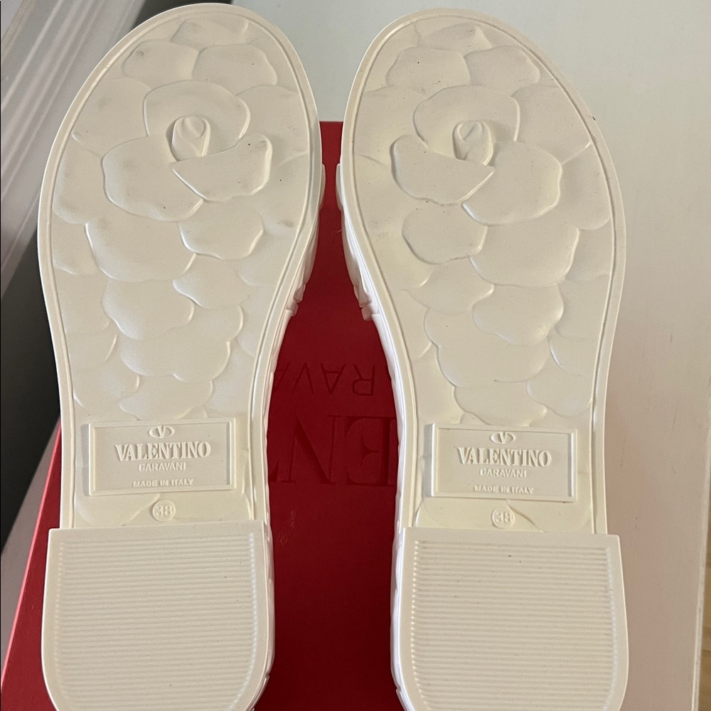 Valentino Garavani Atelier Rose Slides NIB - Picture 4 of 4